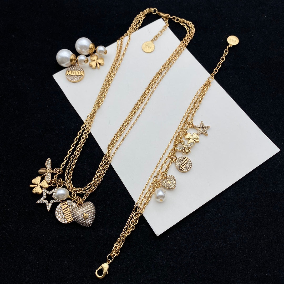 X1Q85D8X Popular Necklace . Bracelets . Earrings