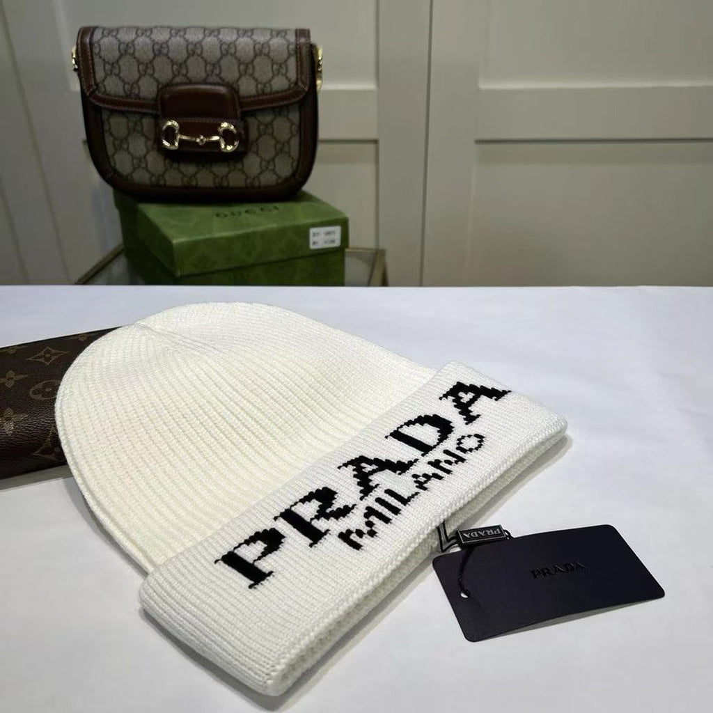 M1R86P82 Popular hats