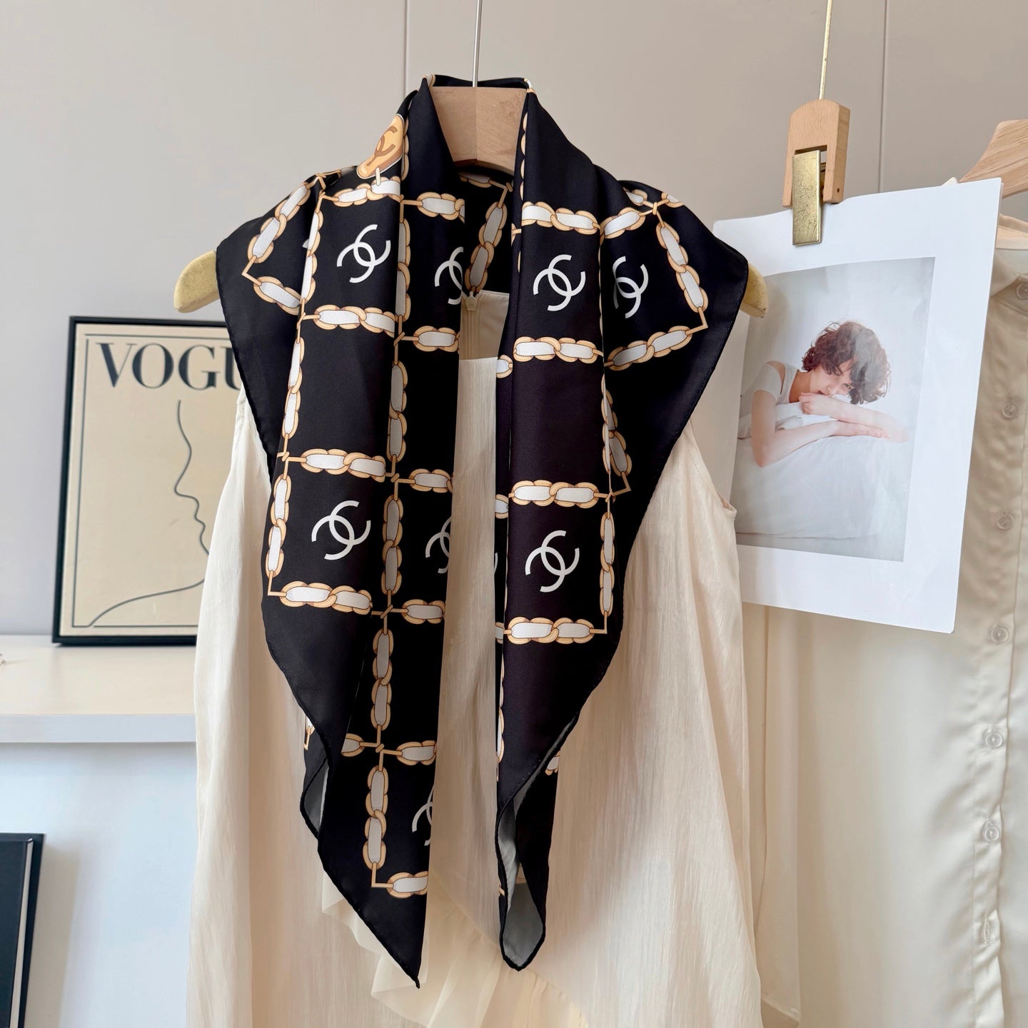 W1N36C7 Popular Silk Scarve