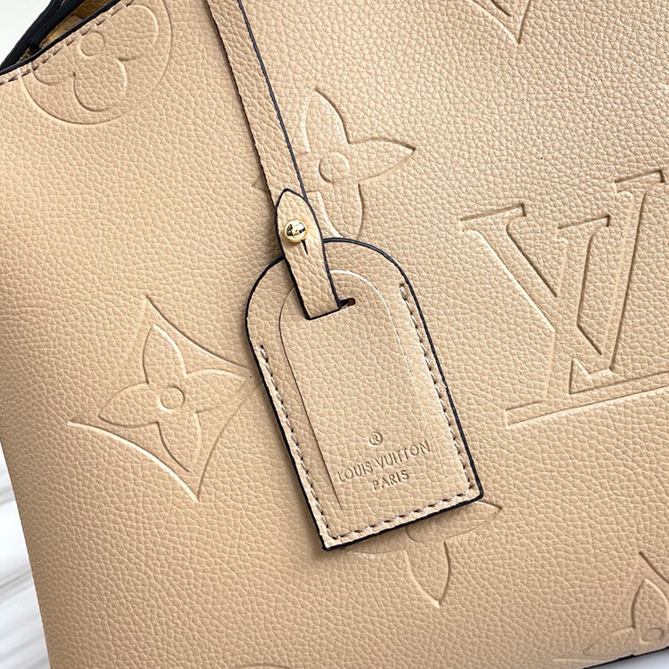 B1X61E059 Popular  leather bag 