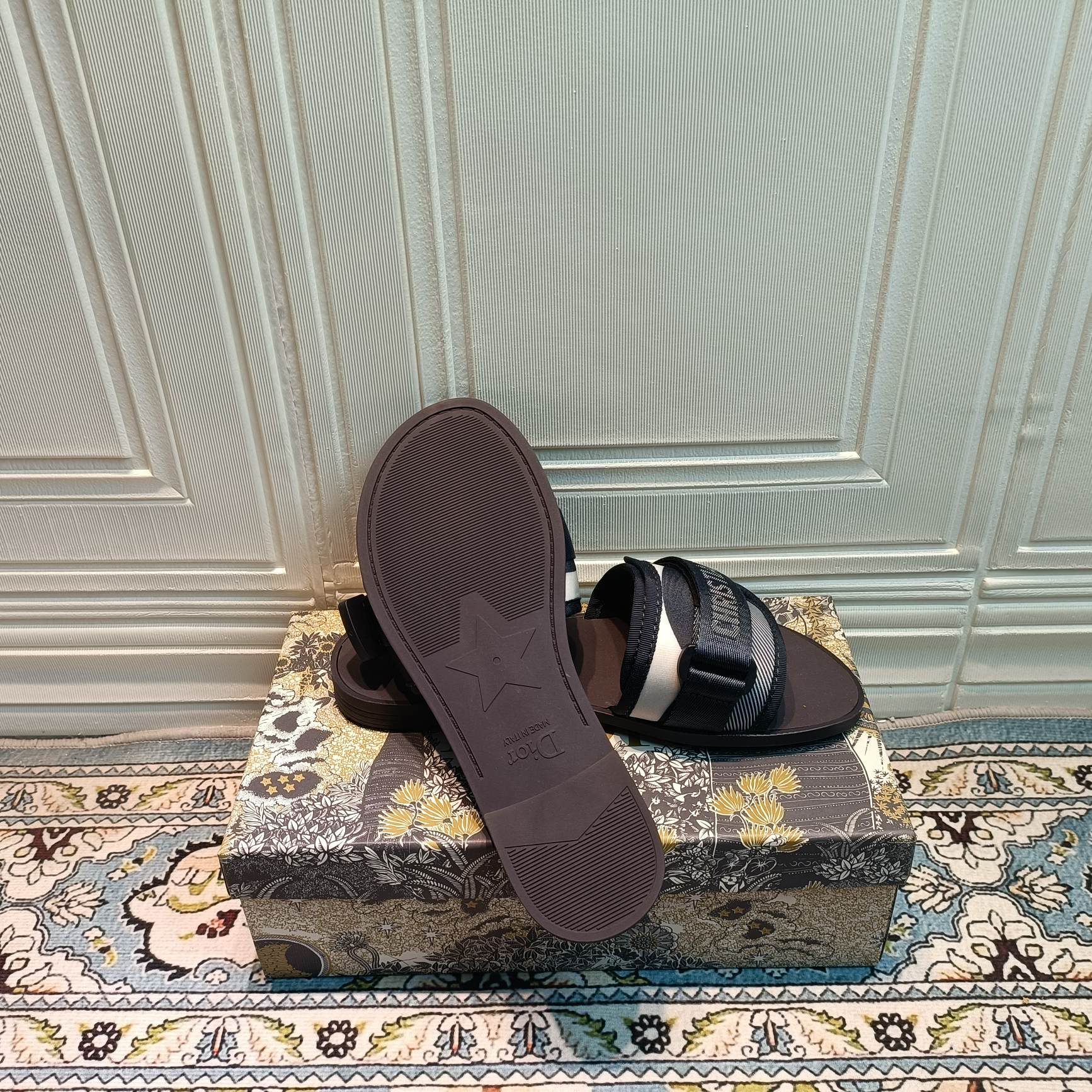 Z1ZD20 Popular Slippers