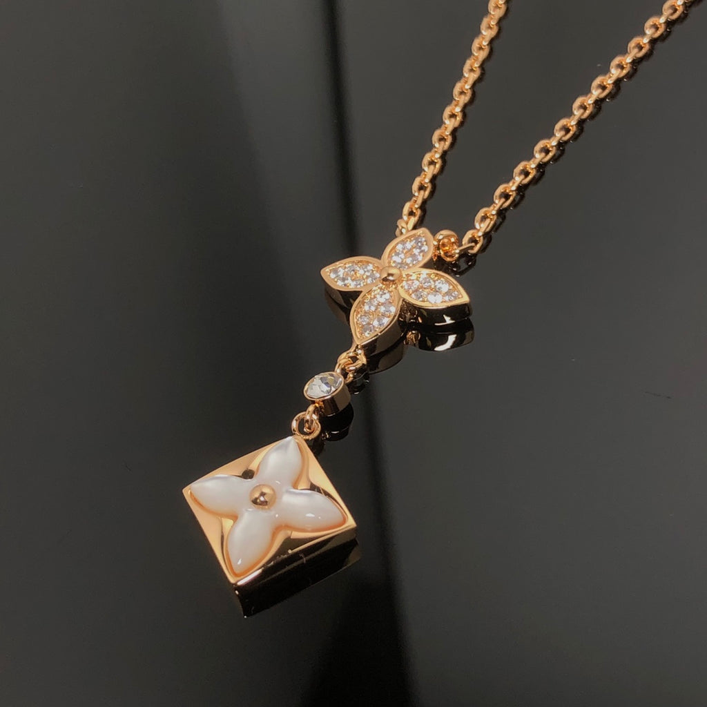 X5N76E53X Popular Necklaces