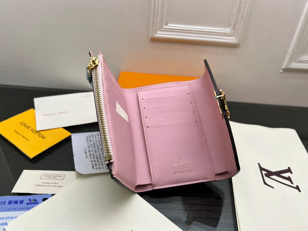 B1N55E43 Popular  leather wallets