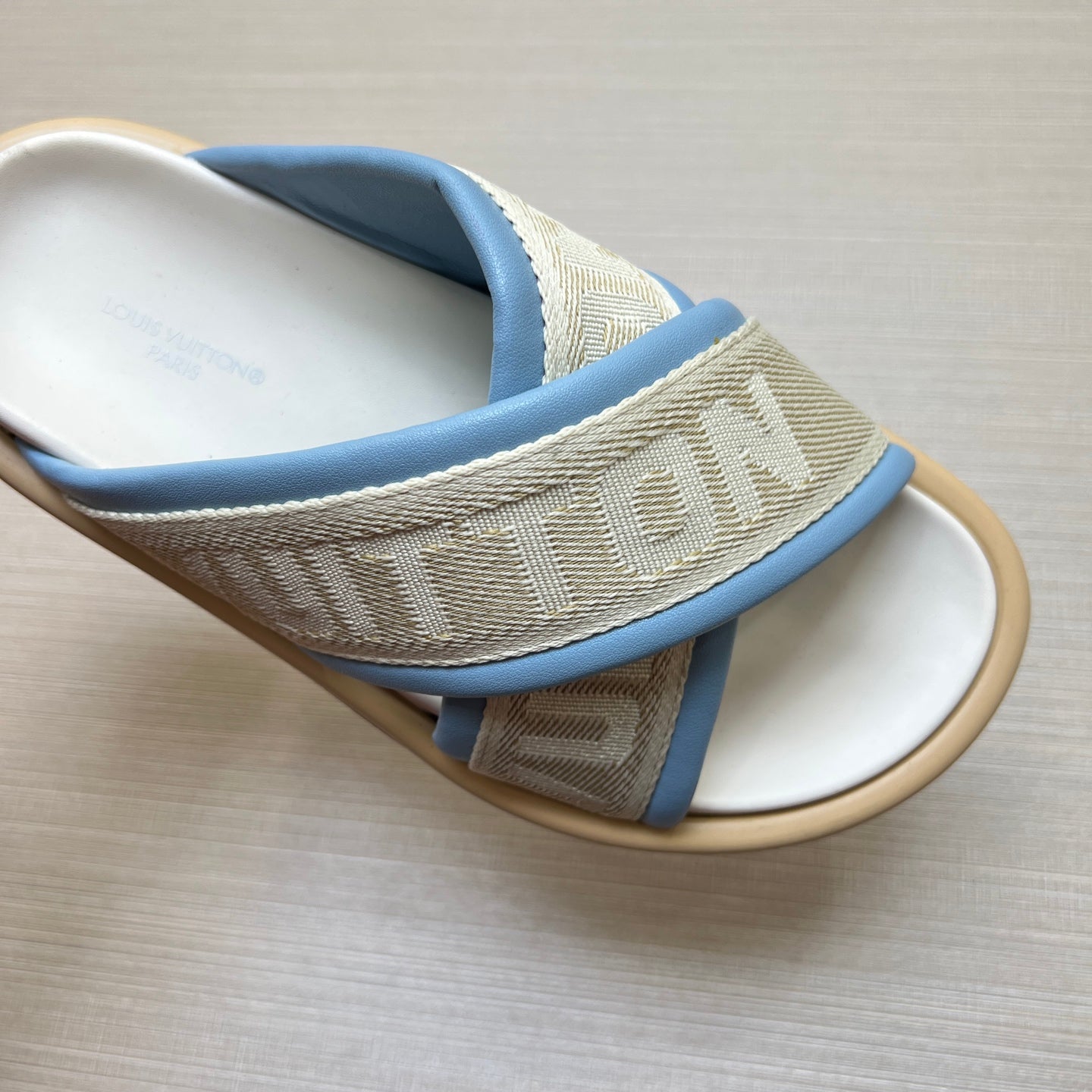 Z5Z35E271 Popular Slippers
