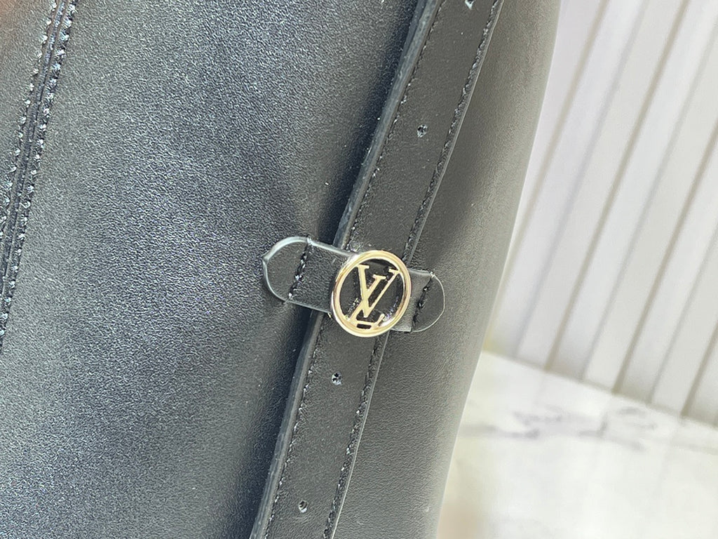 B1W35E95 Popular leather bag