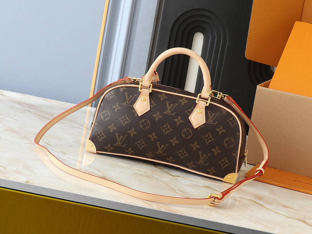 B12W15E4 Popular leather bag