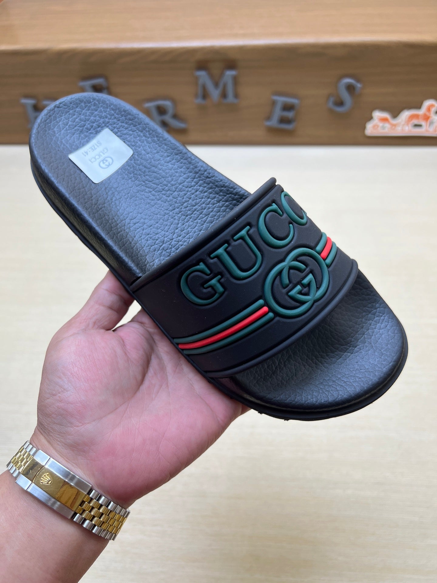 Z5R66B24 Popular  Slippers