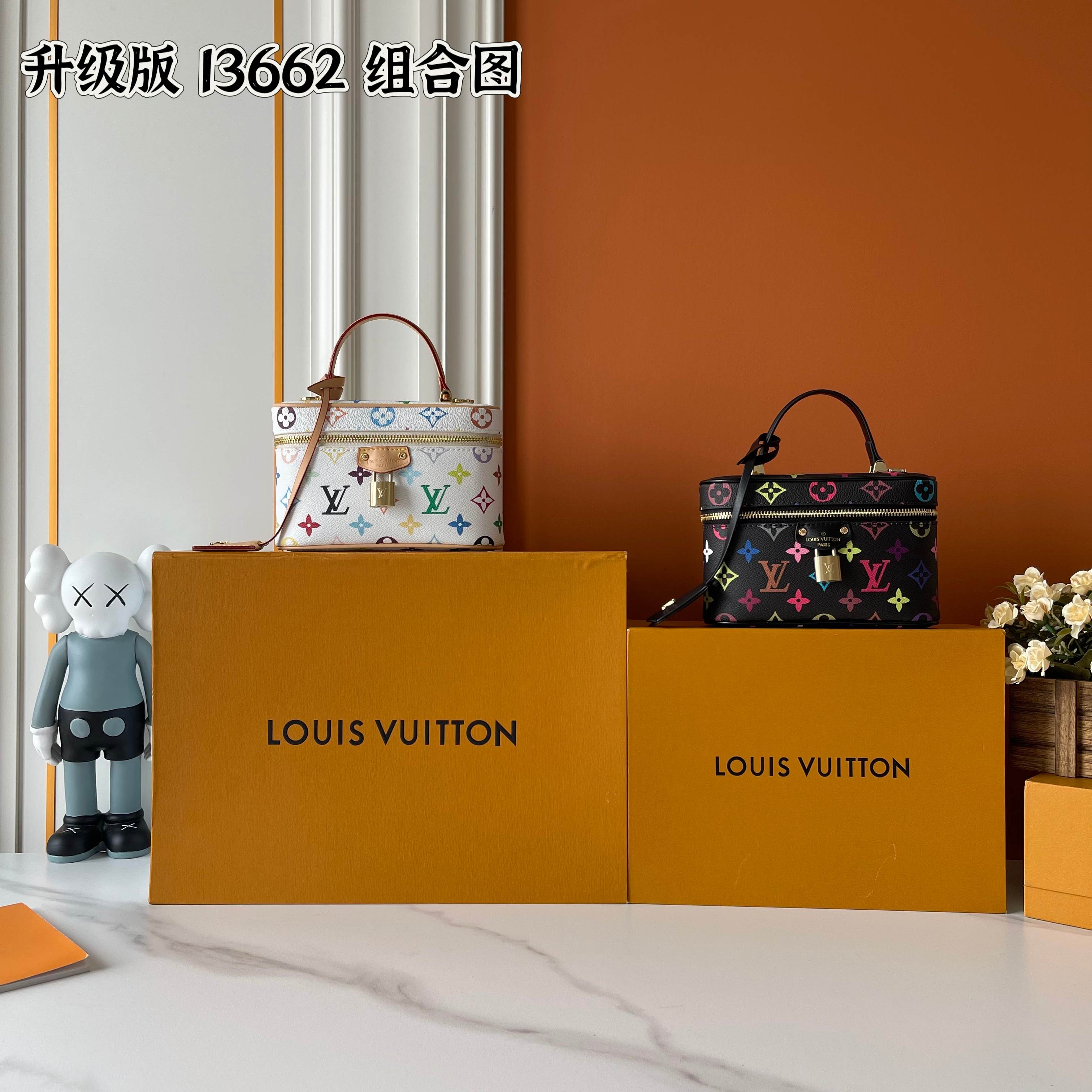 B1P46E38 Popular leather bag