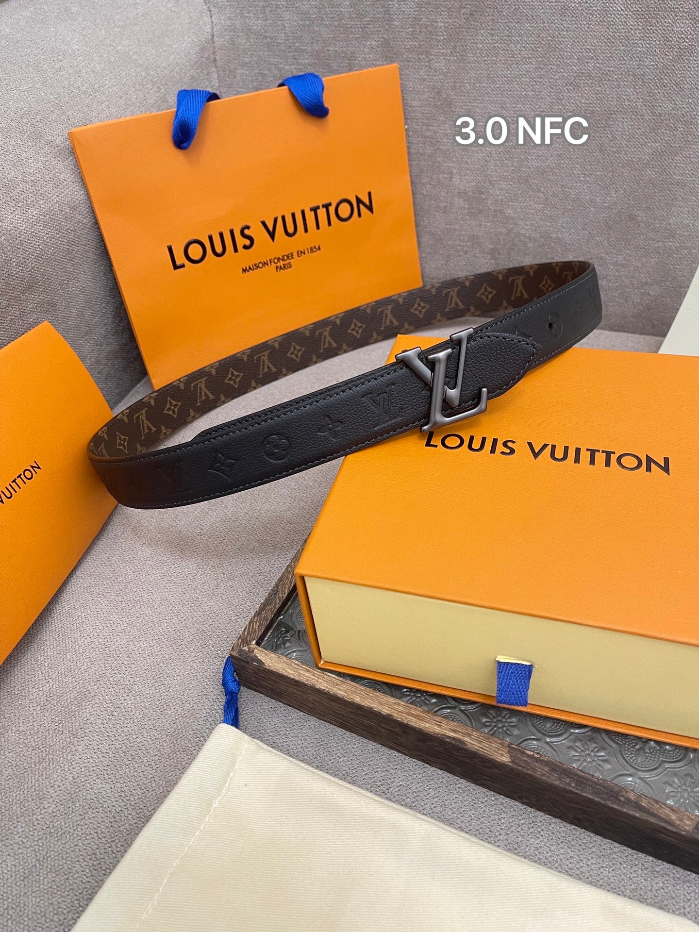 P2R55E10 Popular   High quality belt With full package