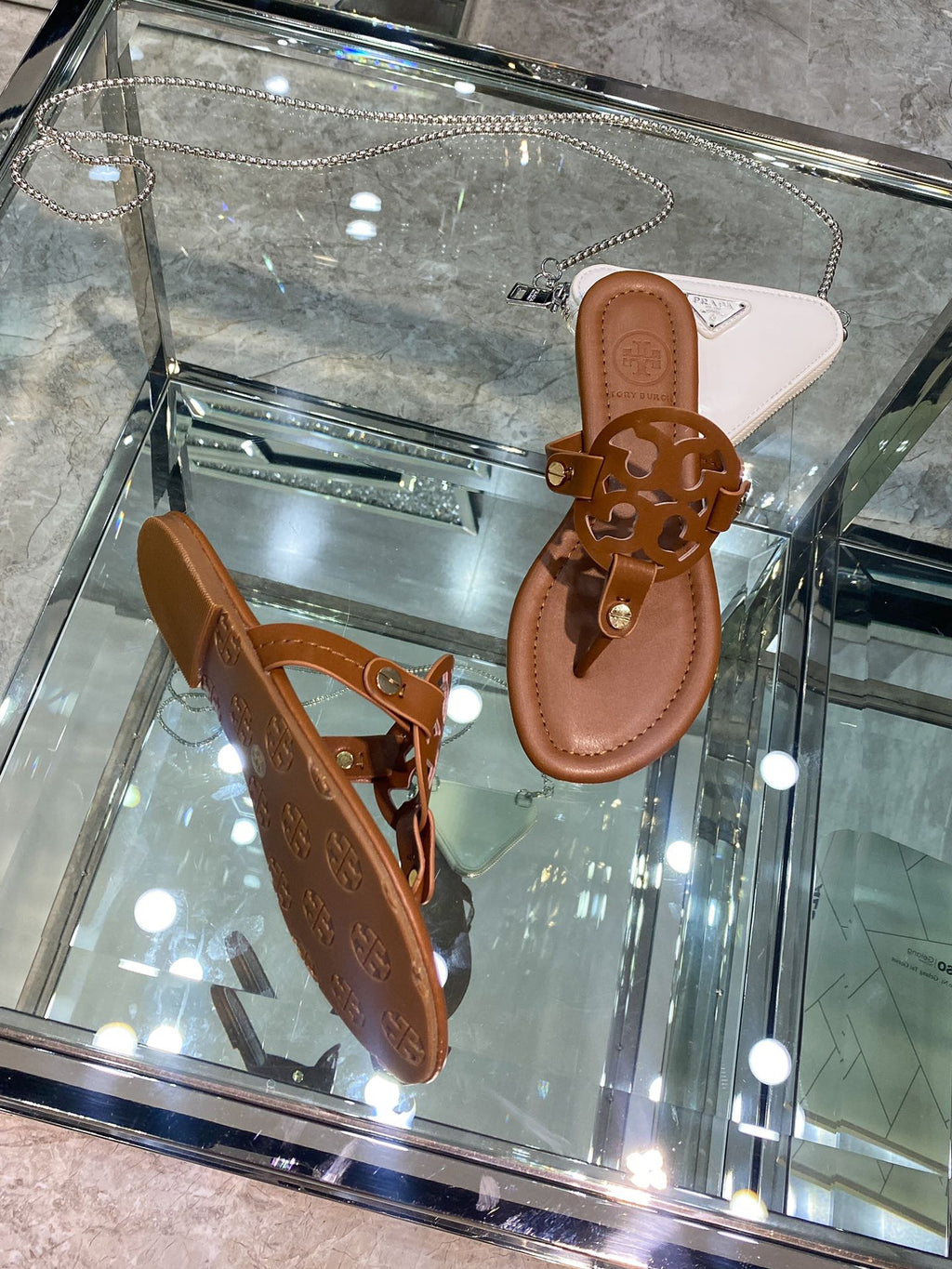 Z2Z85A3  Popular leather Shoes