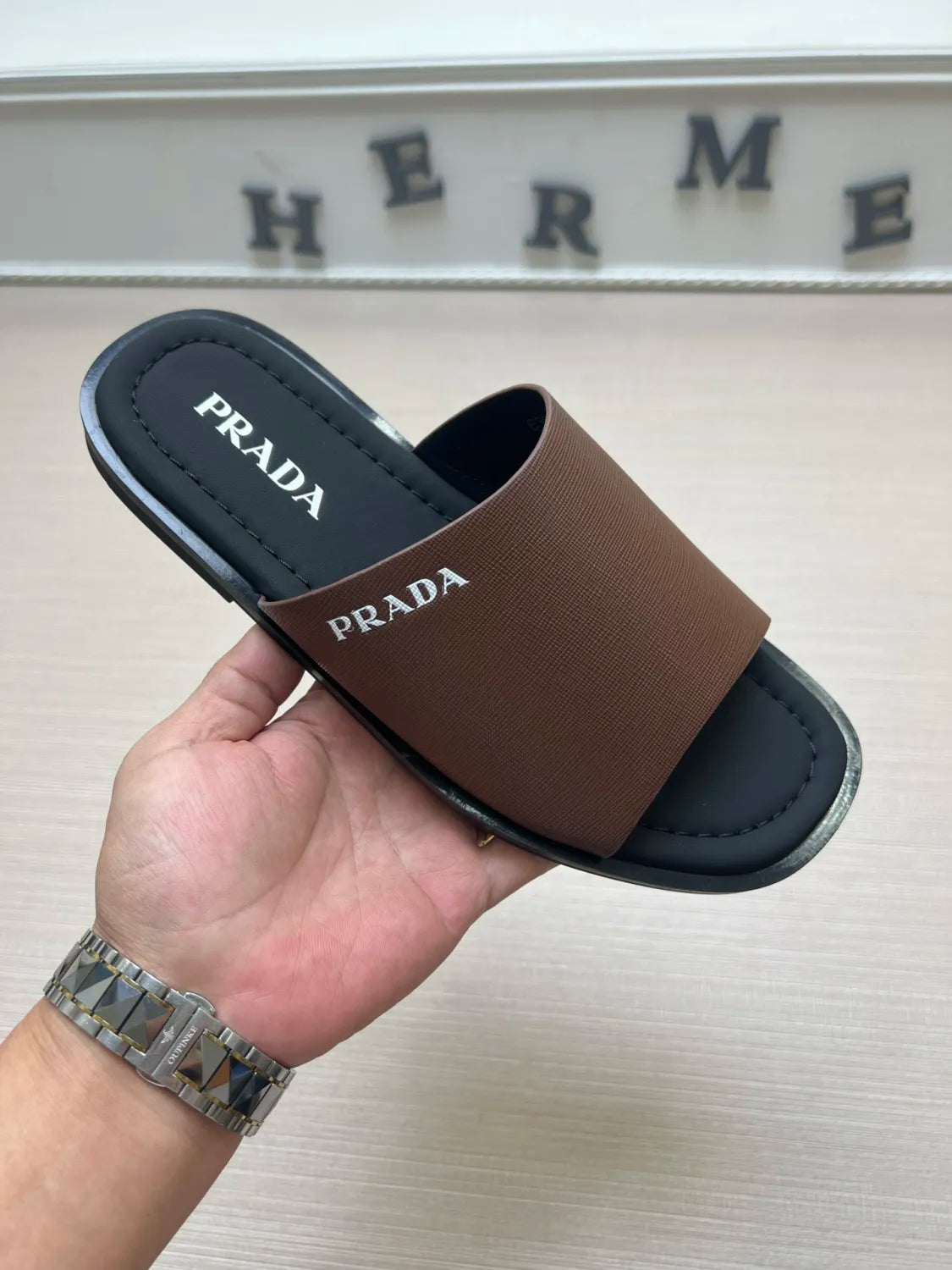 Z54PD76 Popular slippers