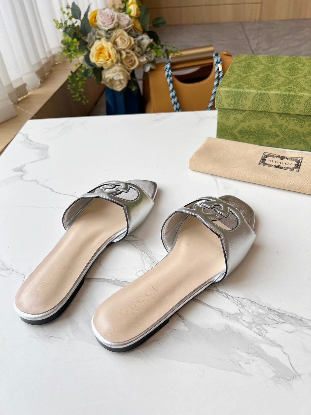 Z2X56B31 Popular high-quality leather Shoes