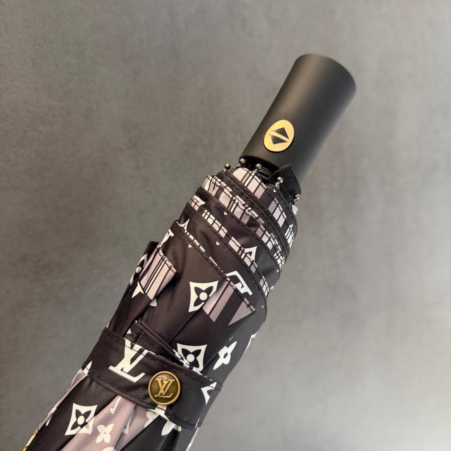 J1N46E1 Popular UV resistant umbrella