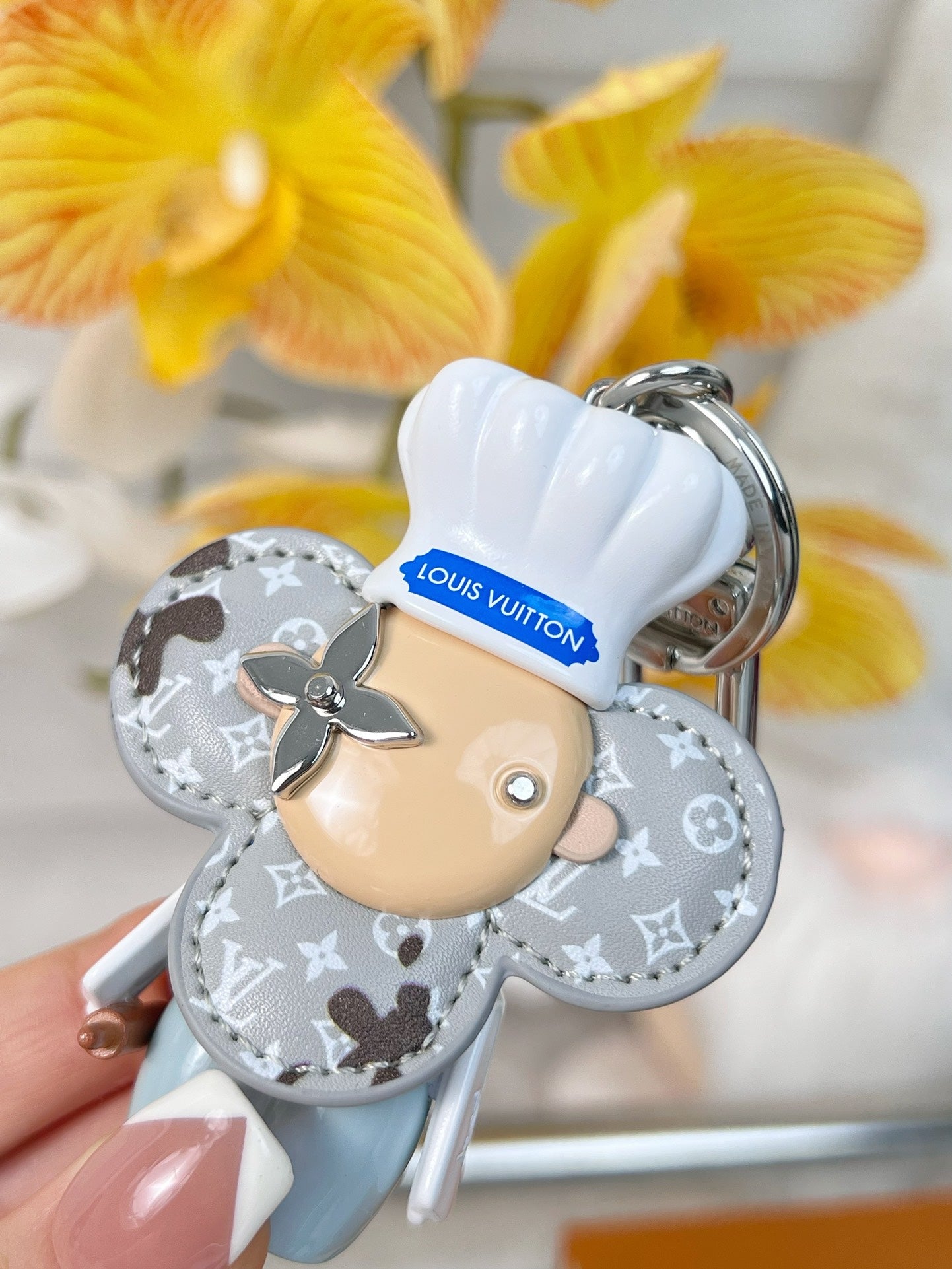 A1Z105E30 Popular bag 's charms accessories
