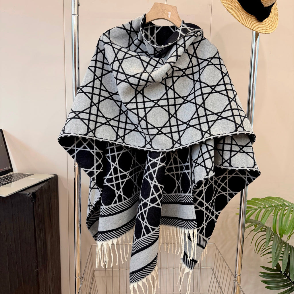 W1R86D66 Popular cape