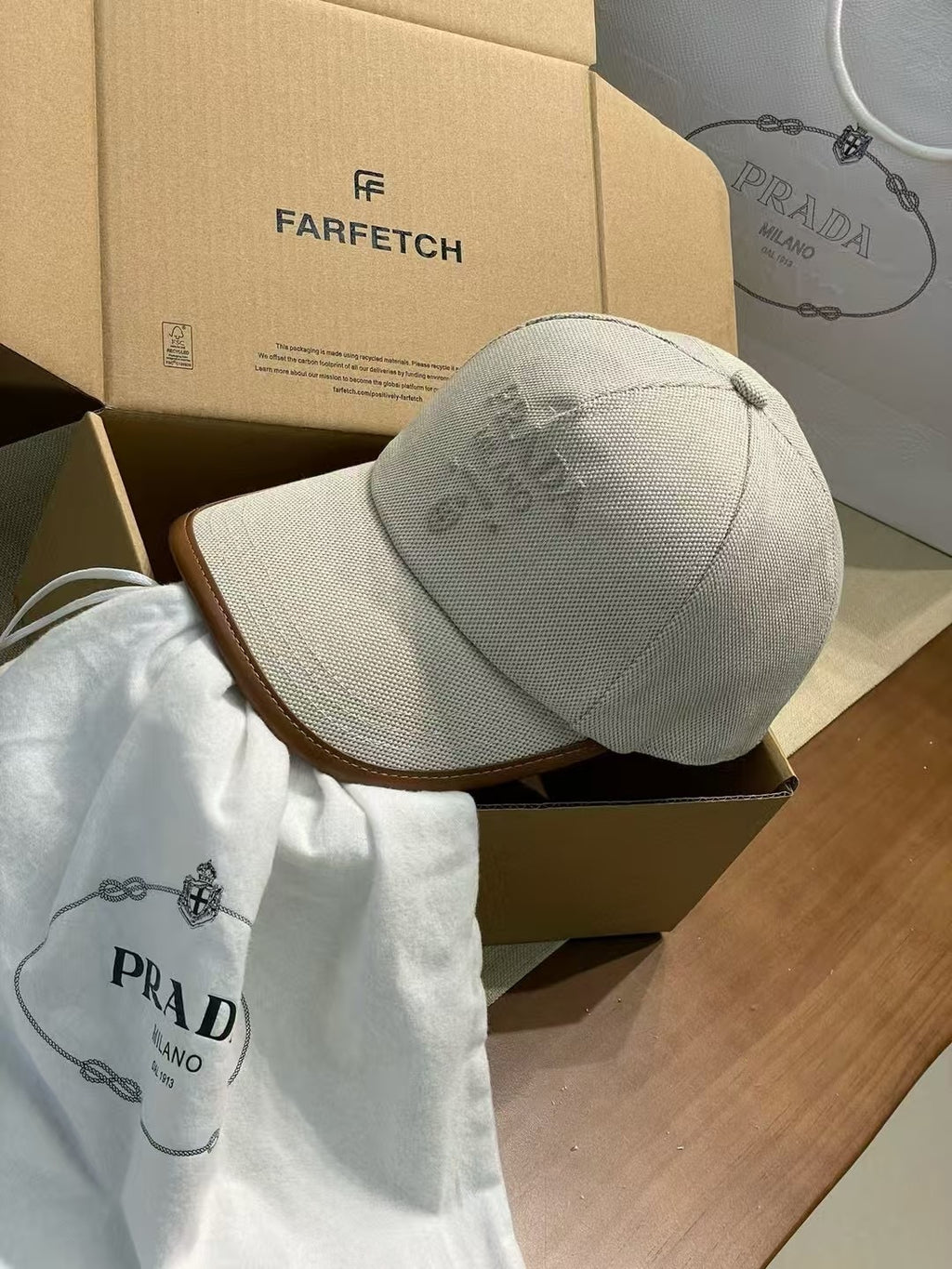 M1Q85P101 Popular hats
