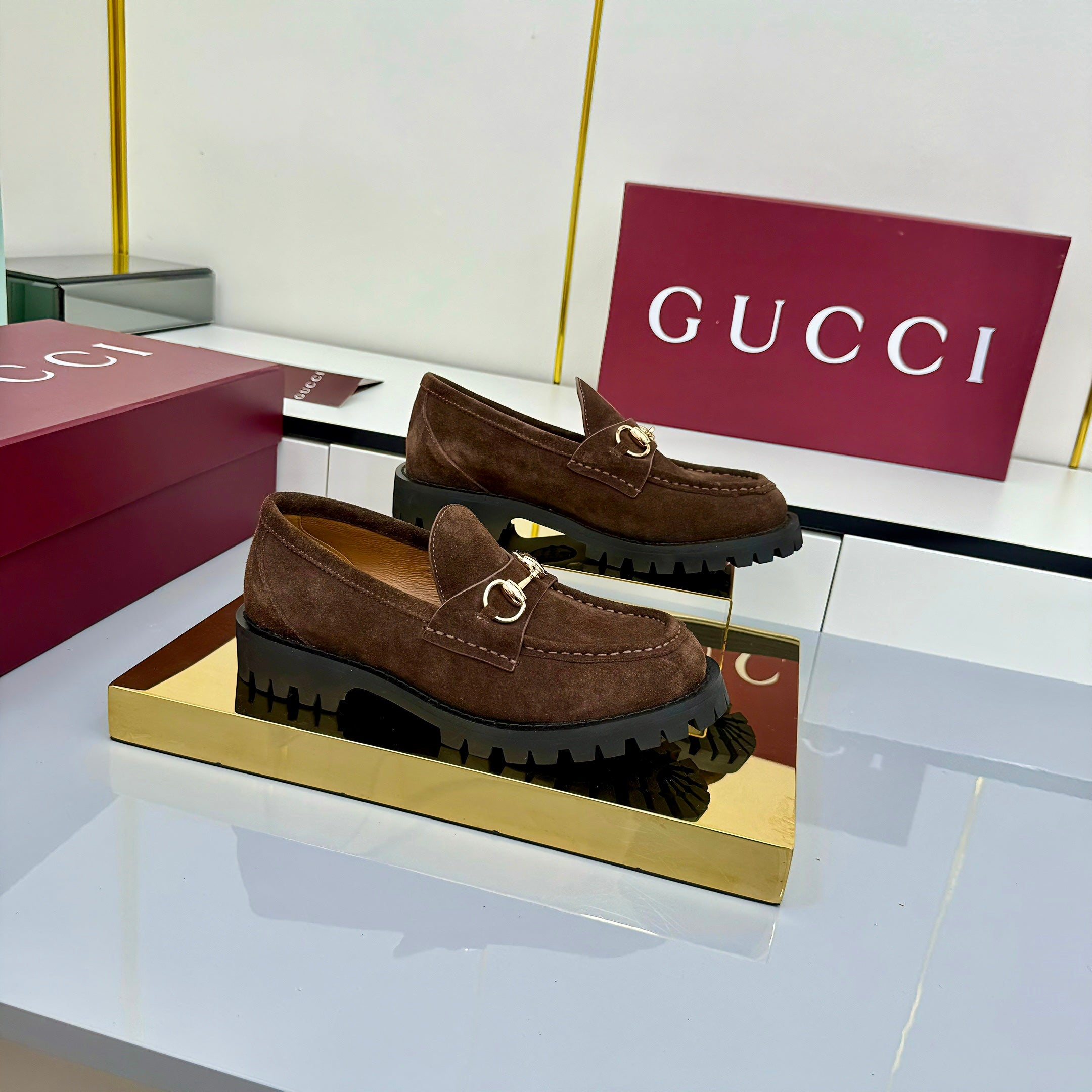 Z2Q105B304 Popular high-quality Shoes