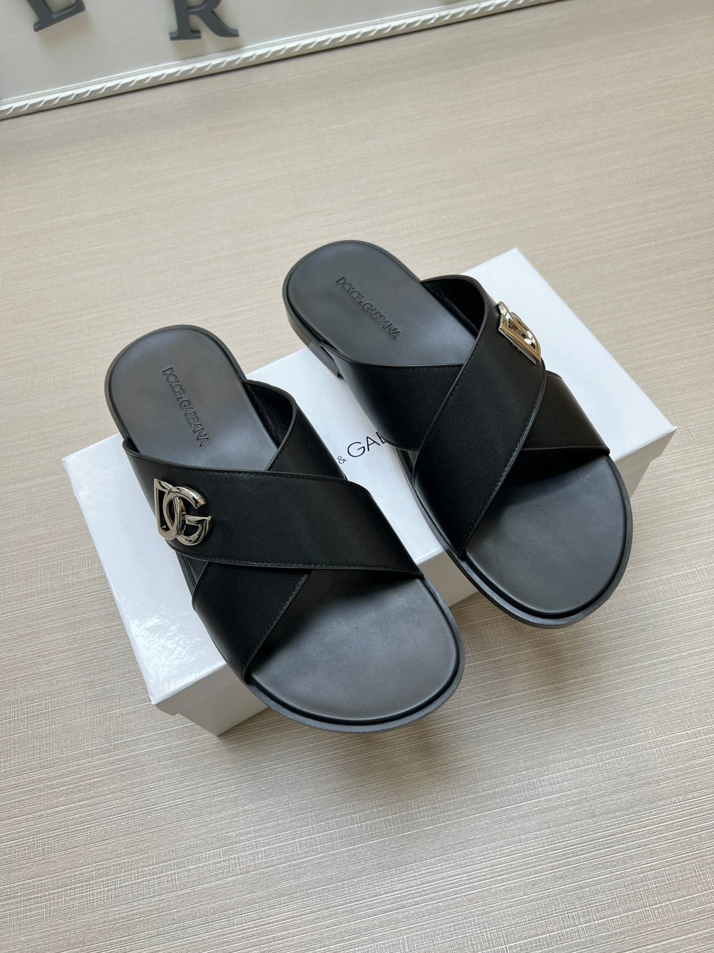 Z5ZA93 Popular slippers