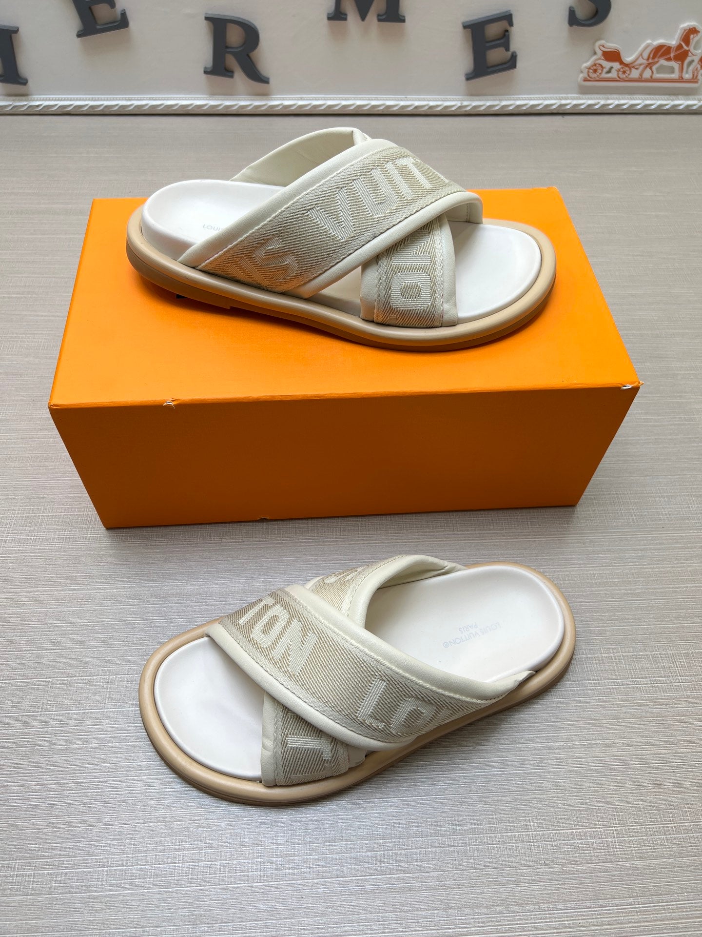 Z5Z35E271 Popular Slippers