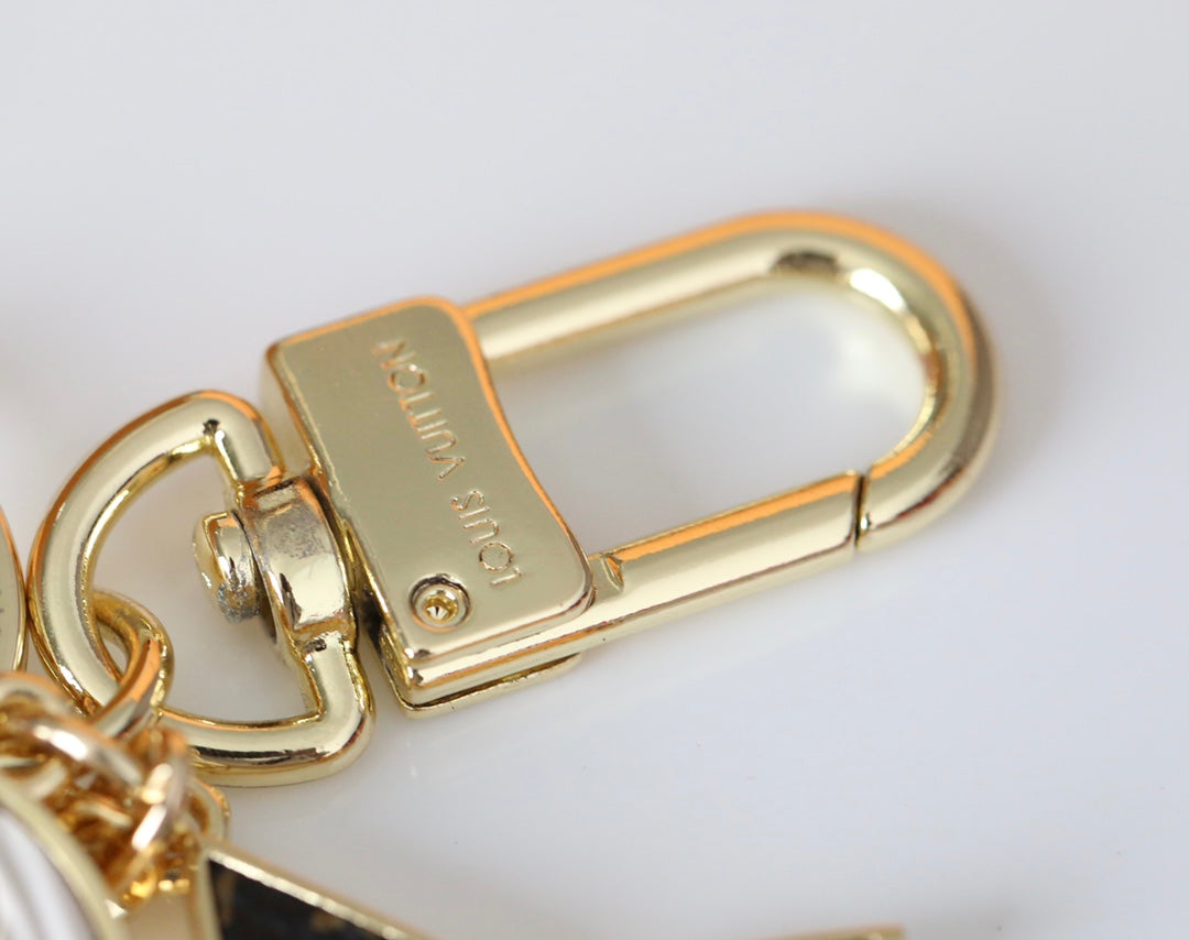 A1X65E13  Popular Keychains