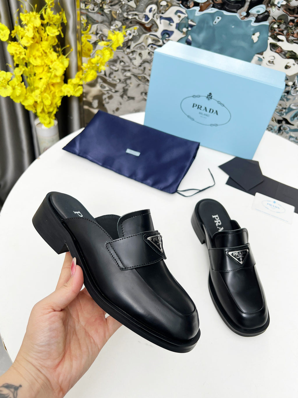 Z2Q105P403 Popular high-quality leather Shoes