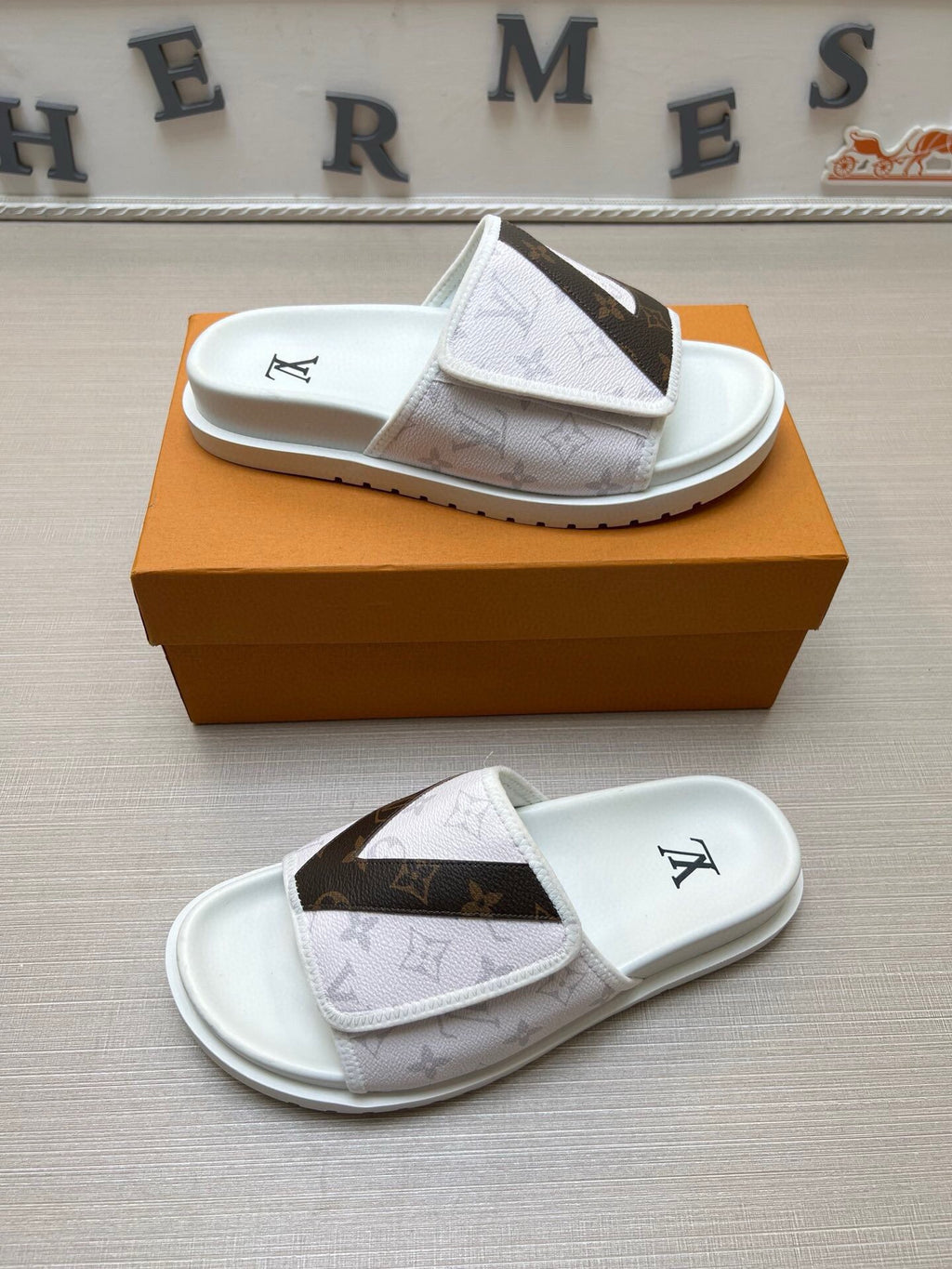 Z5WE251 Popular Slippers