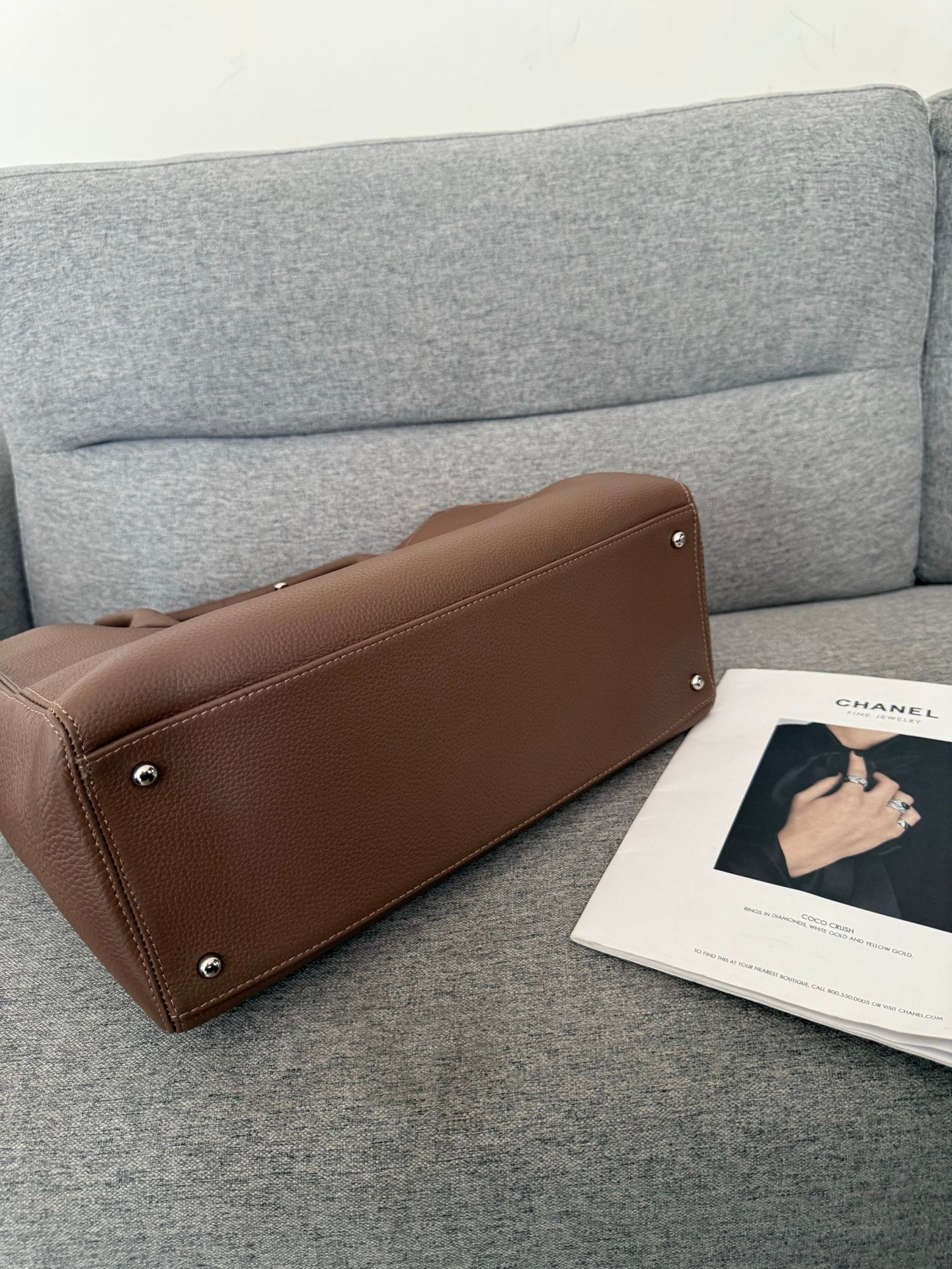 B1R76C37 Popular leather bag