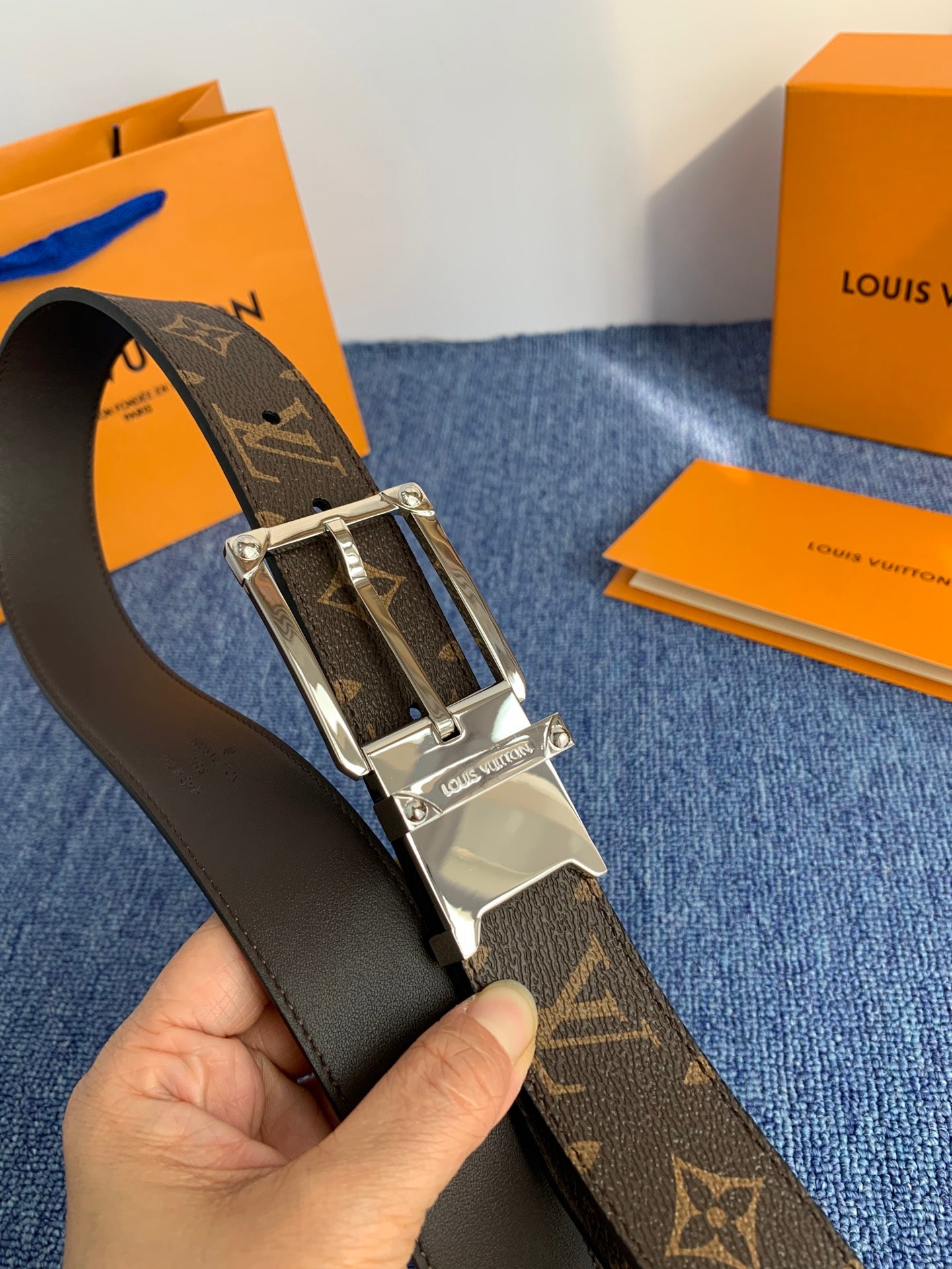P1P36E12 Popular High quality belt With full package