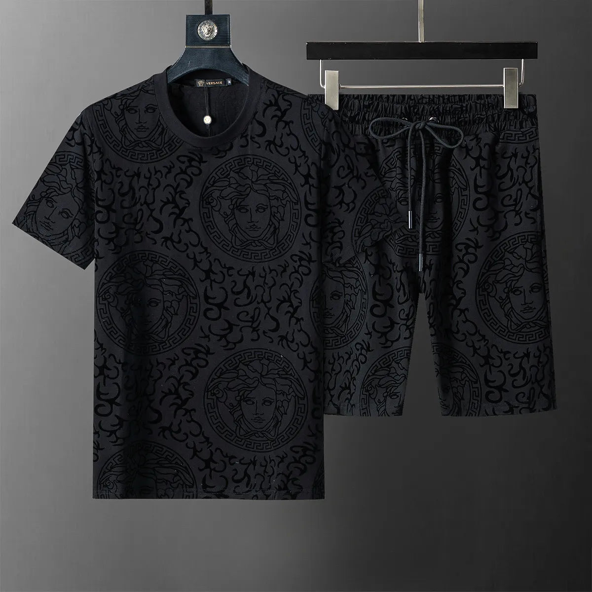 U1W35V114  Popular shirt and shorts set
