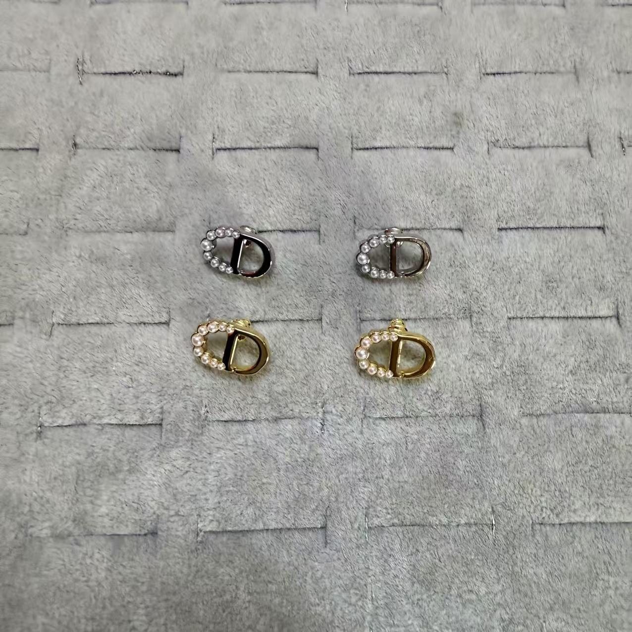 X1Z94D714E Popular  Earrings