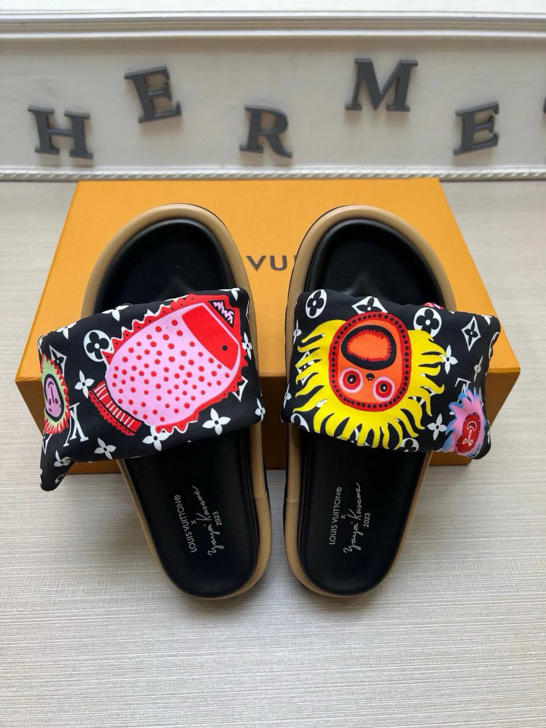 Z5QE11 Popular Slippers