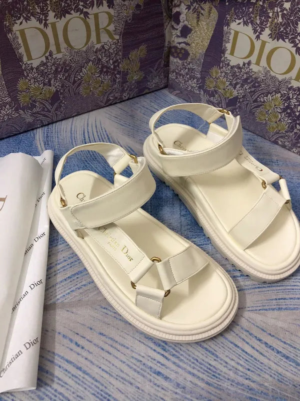 Z14D8 Popular sandals