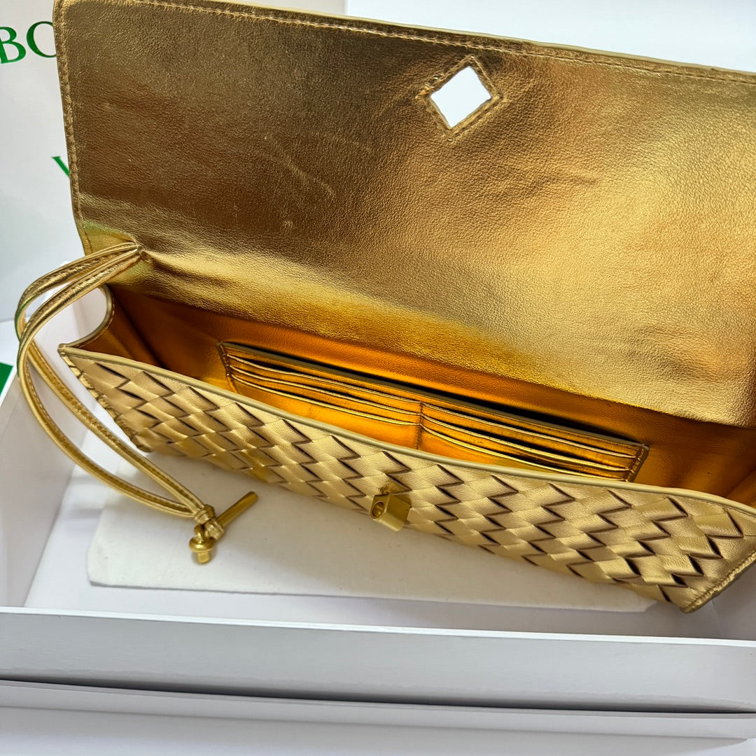 B1X44A380 Popular  leather bag 