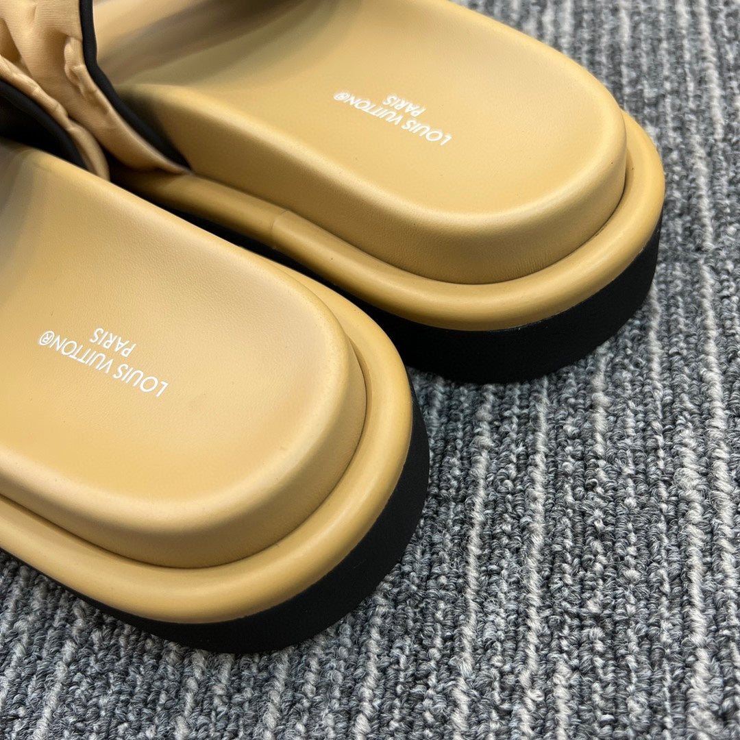 Z5XE119 Popular leather quality Slippers