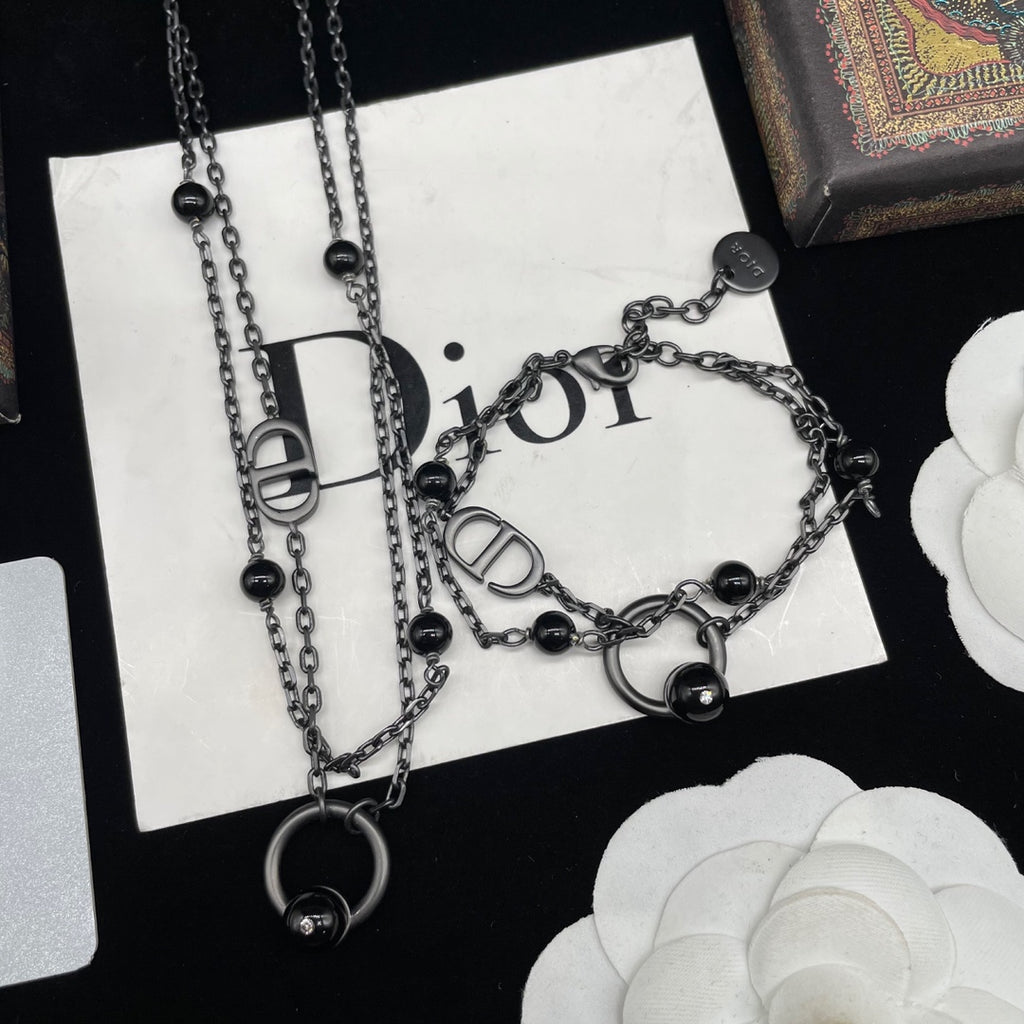 X1Q85D37X Popular Necklace .Bracelets