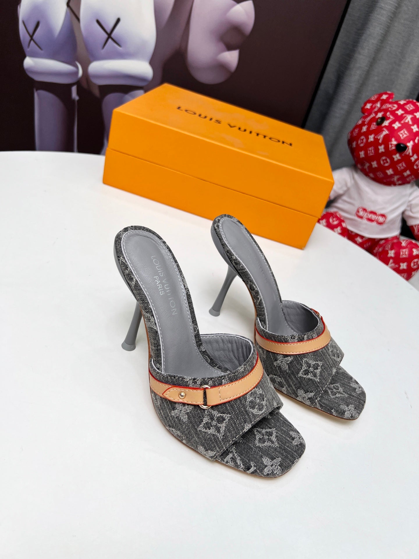 Z2R45E25  Popular high-quality shoes