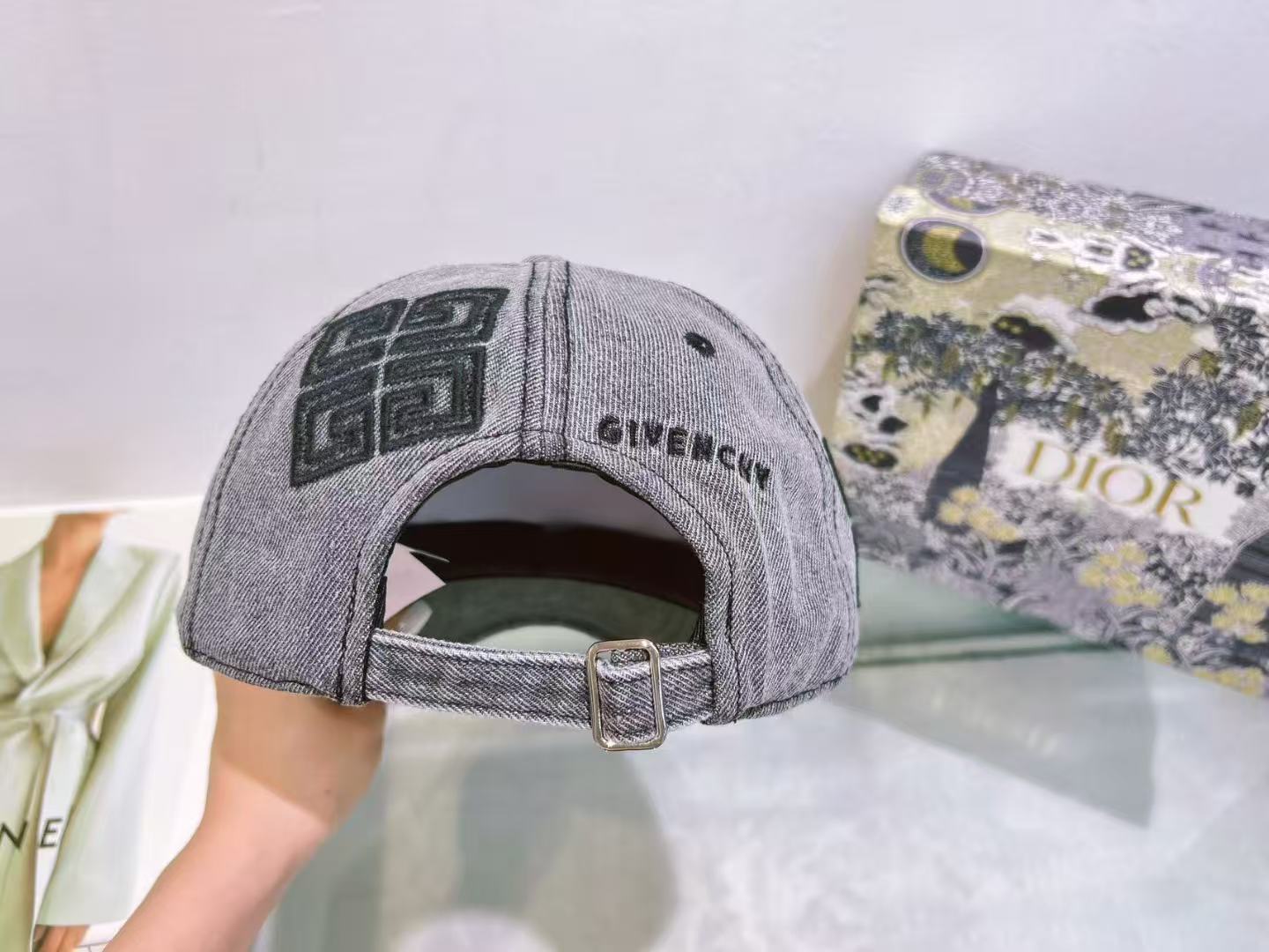 M1Z25GV508 Popular  hats