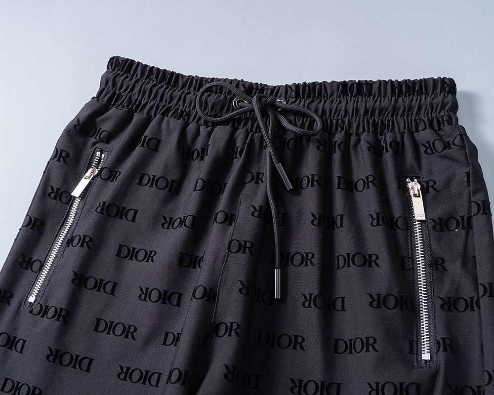 U1R35D118  Popular shirt and shorts set