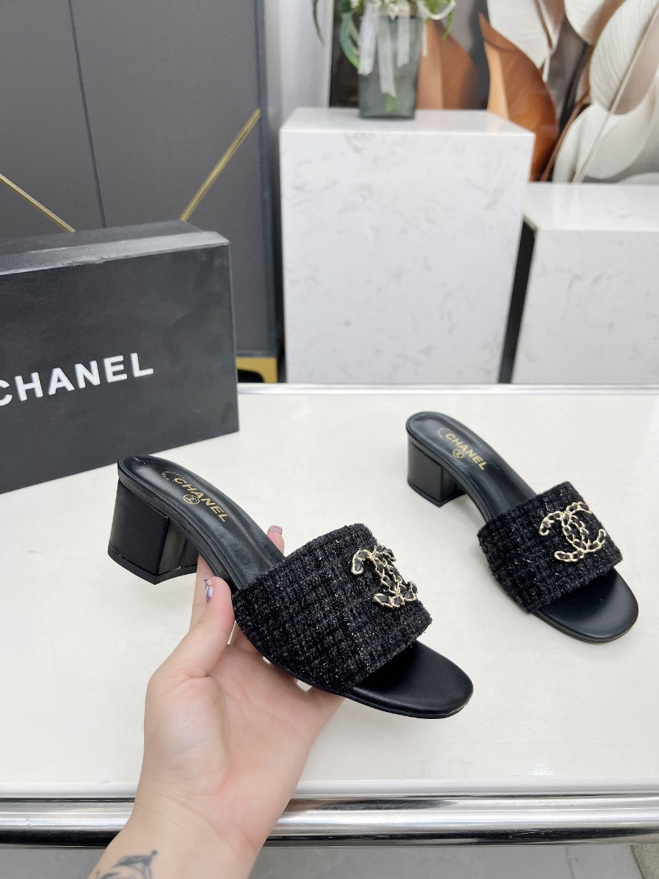 Z2Q55B30 Popular high-quality  Shoes