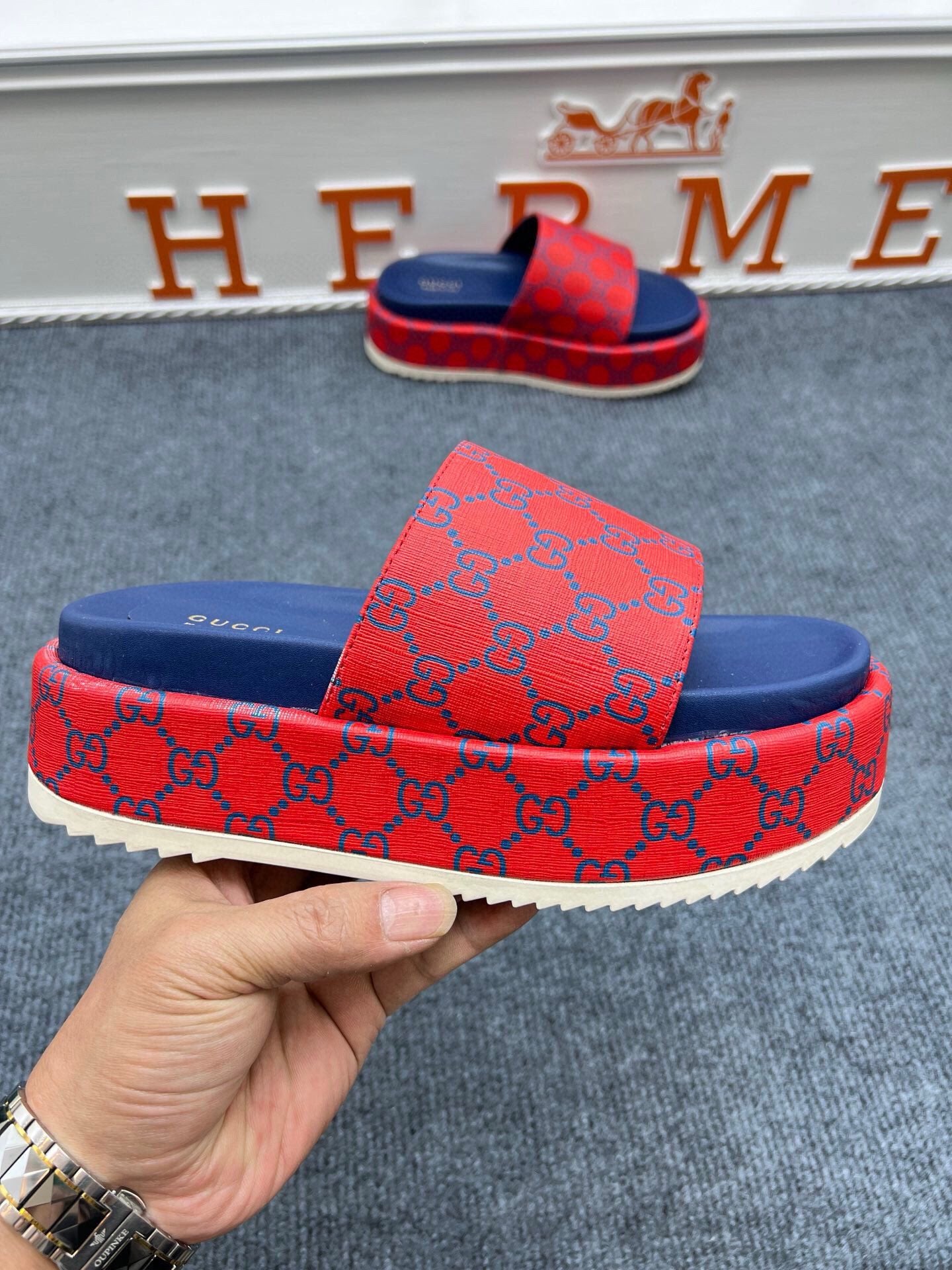 Z5ZB122 Popular slippers  Sole thickness 5.5cm