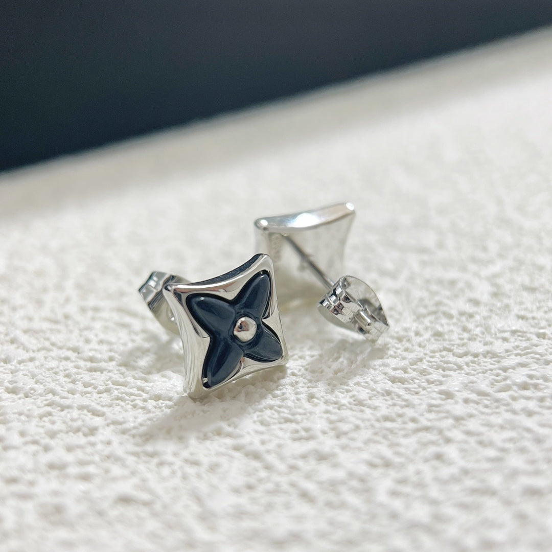 X5N76E48E Popular Earrings(mini flower）