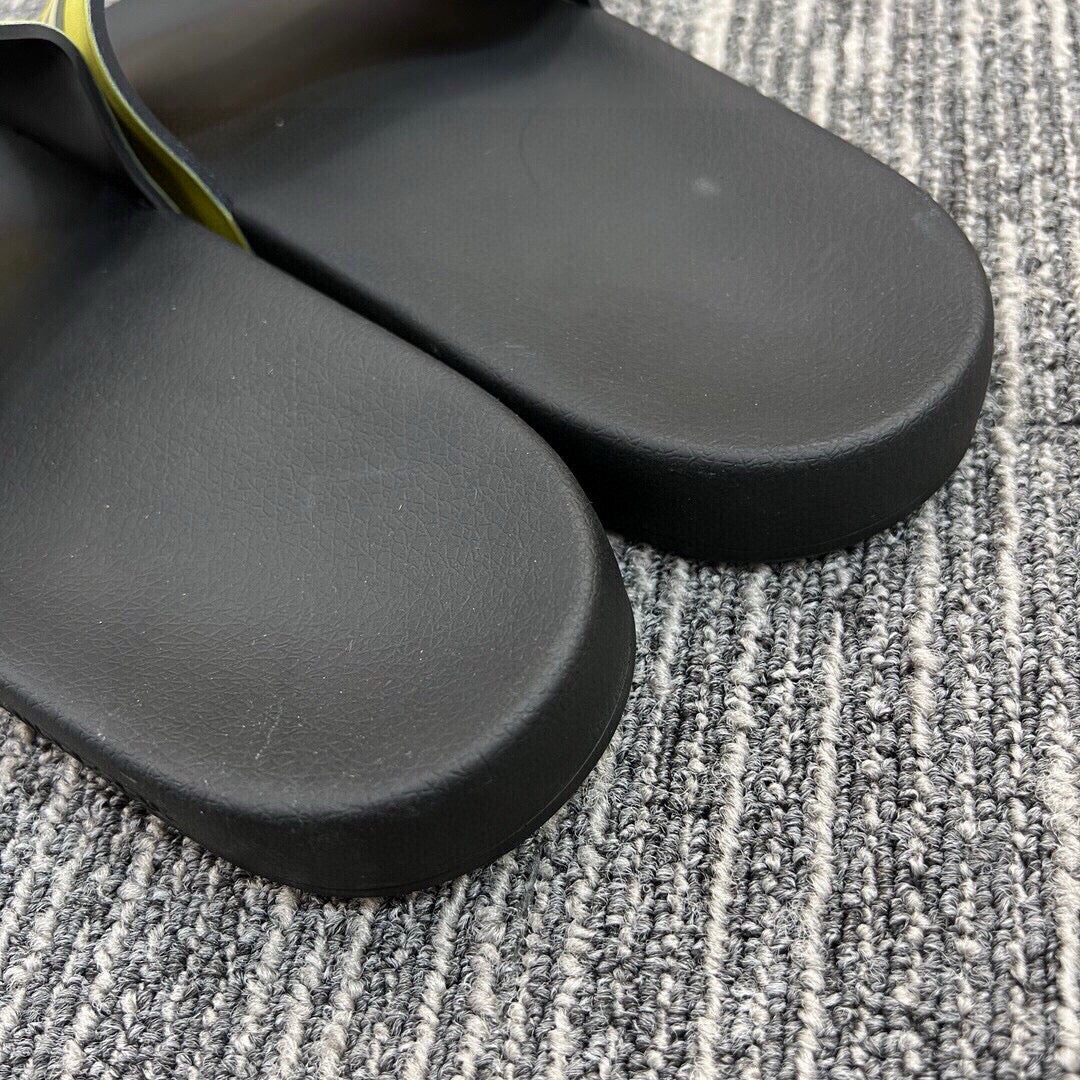 Z5Z35R258 Popular Slippers