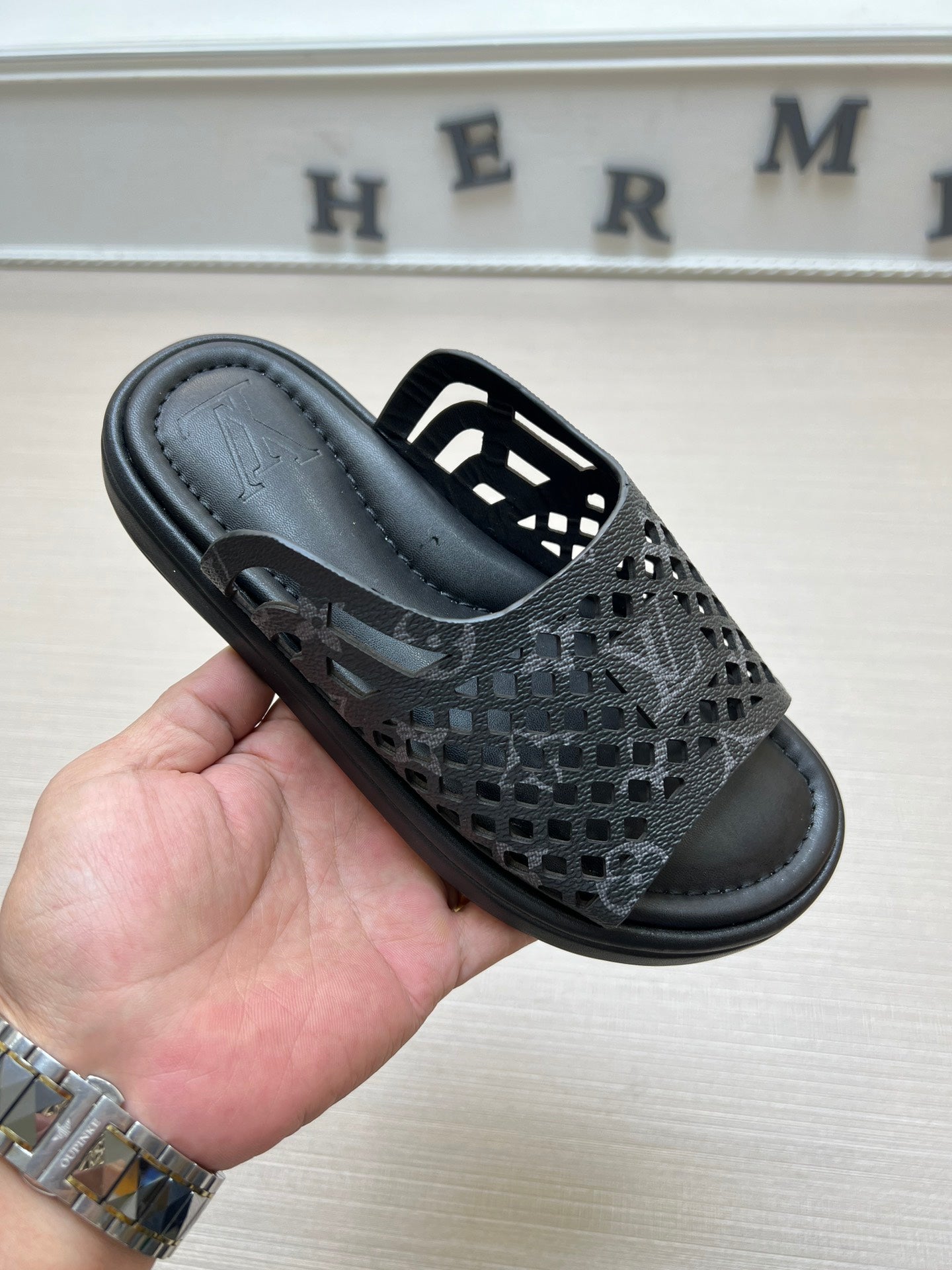 Z5ZE83 Popular slippers
