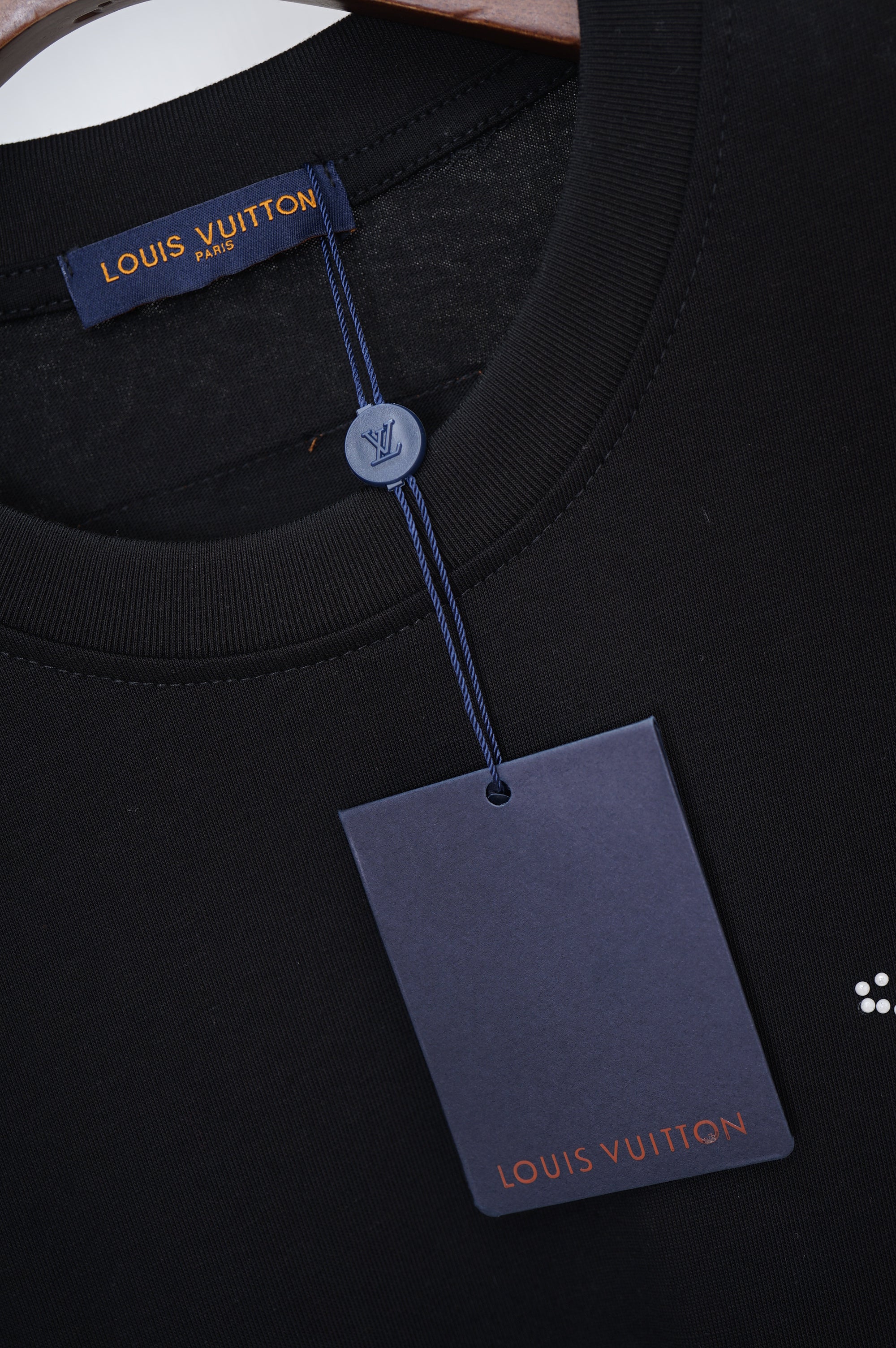U1Z75E8 Popular T-shirts
