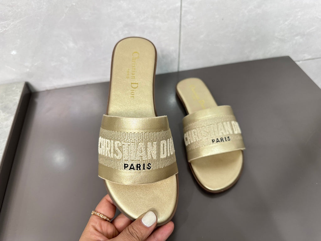 Z1ZD32 Popular slippers