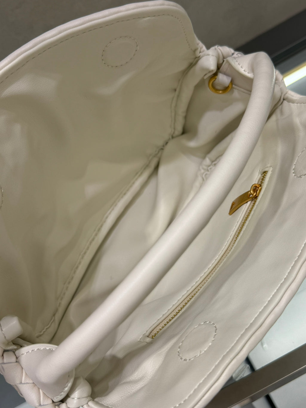 B1X104A83 Popular  leather bag