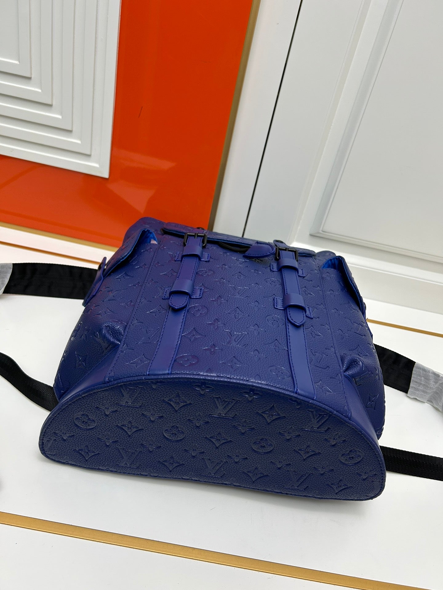 B1W15E68 Popular  leather Backpacks