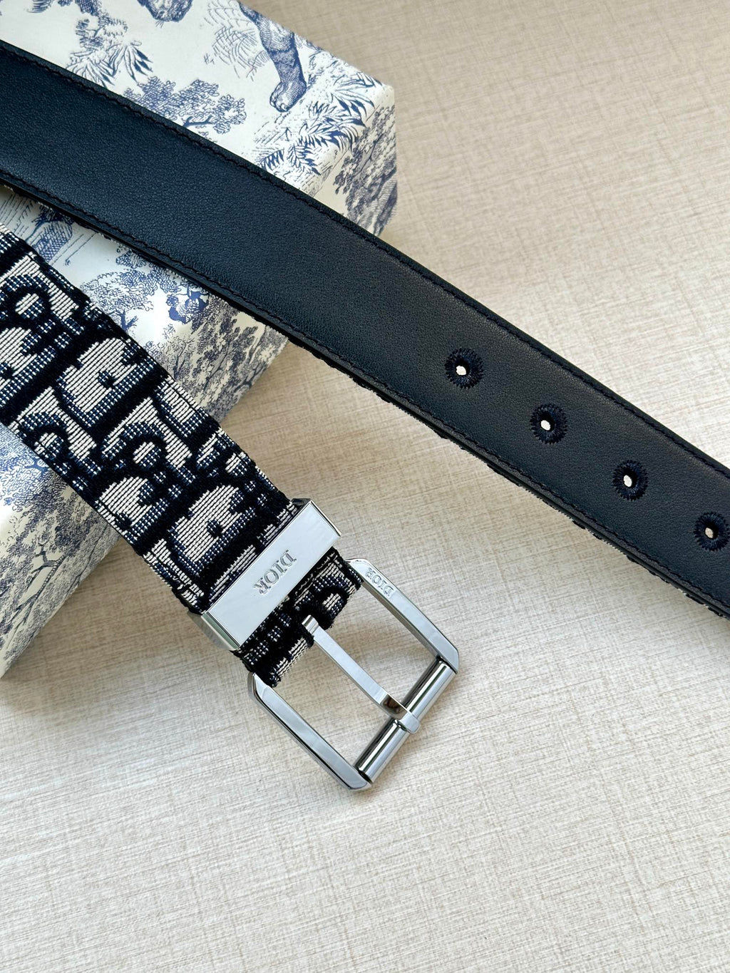 P1Q115D26 Popular High quality belt With full package