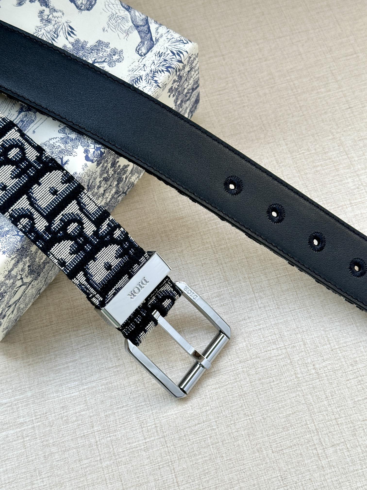 P1Q115D26 Popular High quality belt With full package