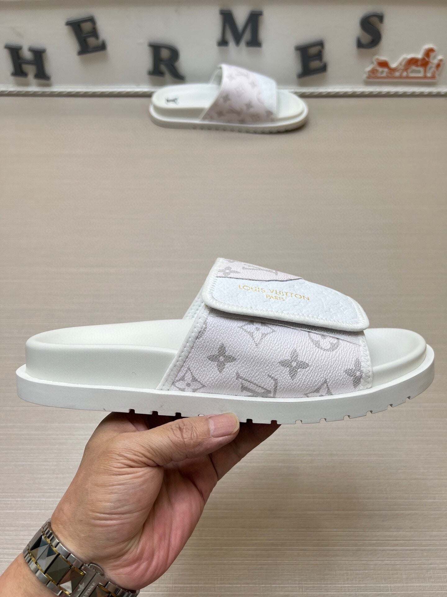 Z5WE250  Popular Slippers